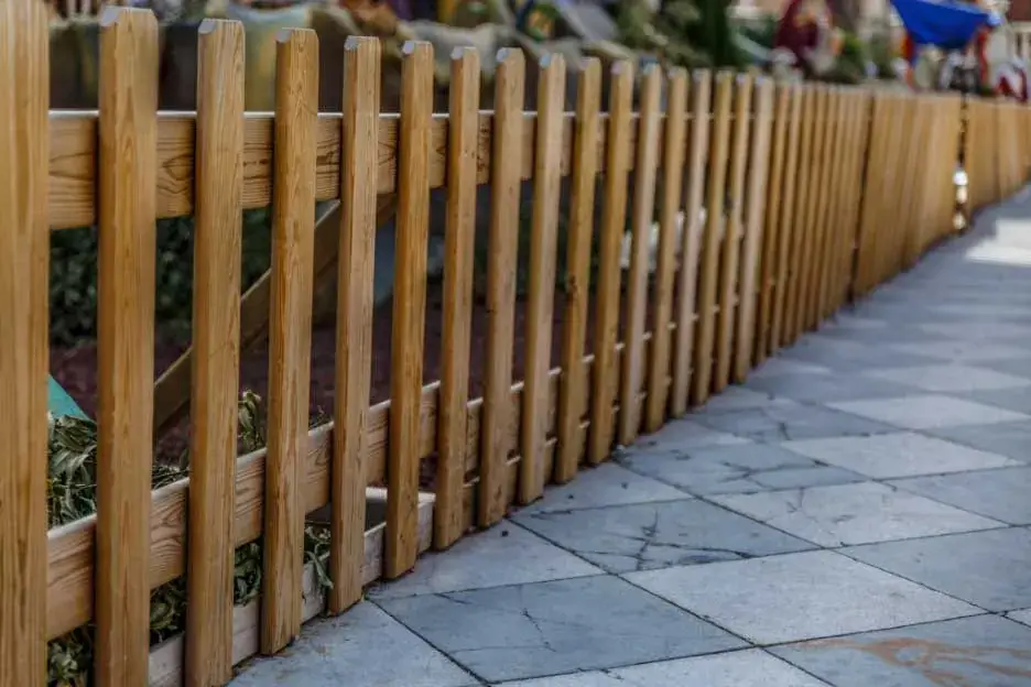 How To Get Your C13 Fencing Contractors License